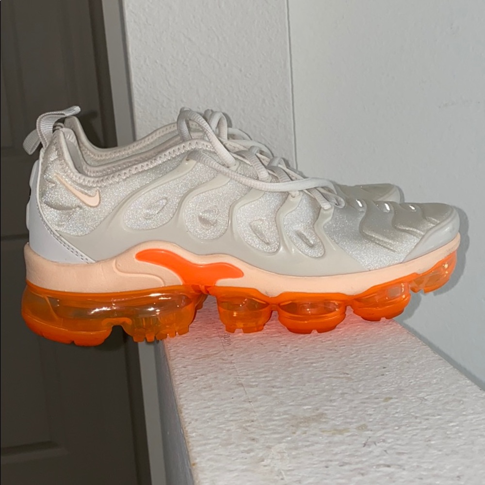 Nike vapormax plus white/orange
